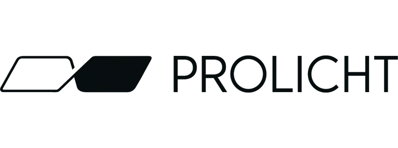 En svart rektangulär banderoll med texten "Prolicht" med versaler mot en vit bakgrund.